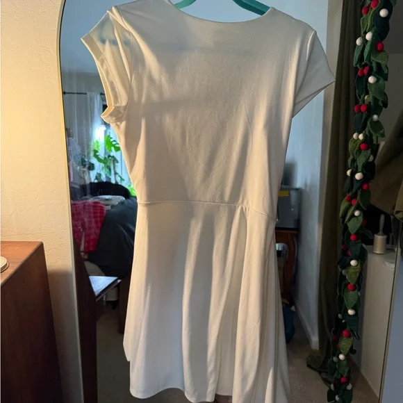 Elegant Cream Dress - Picture 7 of 11